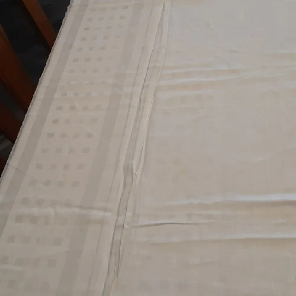Beautiful white linen 52
